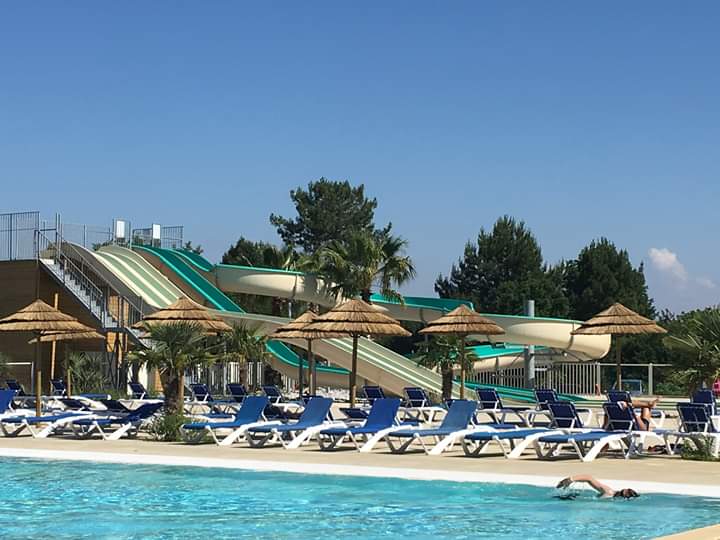 Piscine extérieure chauffée